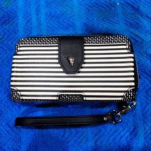 stella and dot madison tech wallet black/white wristlet